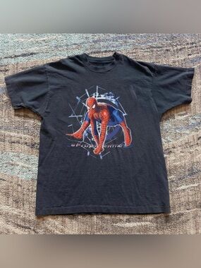 Spider-Man 2 Tobey Maguire Peter Black Comic Graphic T-Shirt